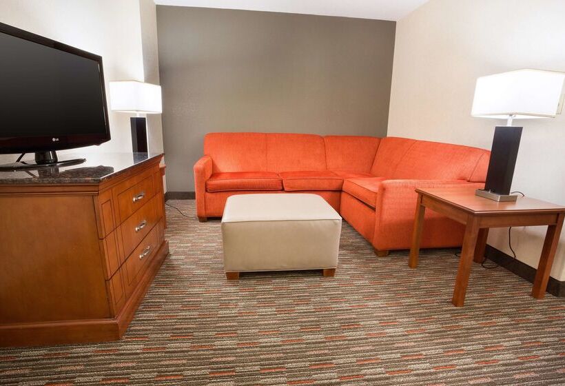 בית מלון כפרי Drury Inn & Suites Columbus Grove City