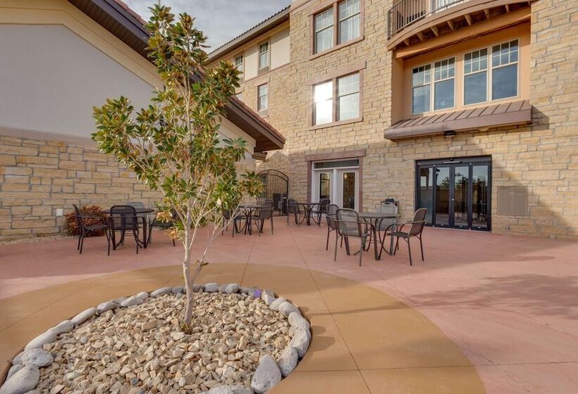 هتل Drury Inn & Suites Las Cruces
