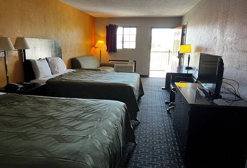 호텔 Express Inn & Suites