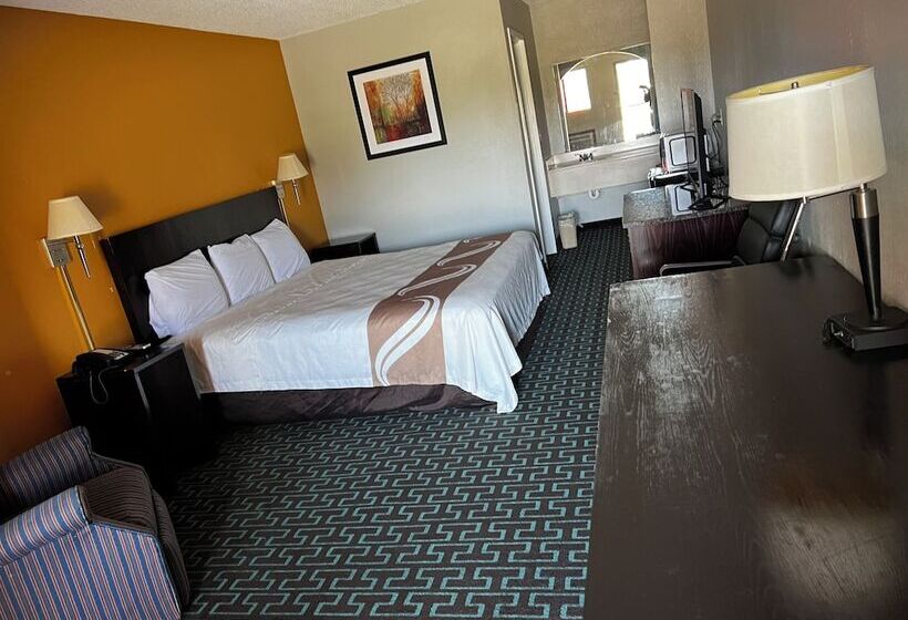 호텔 Express Inn & Suites