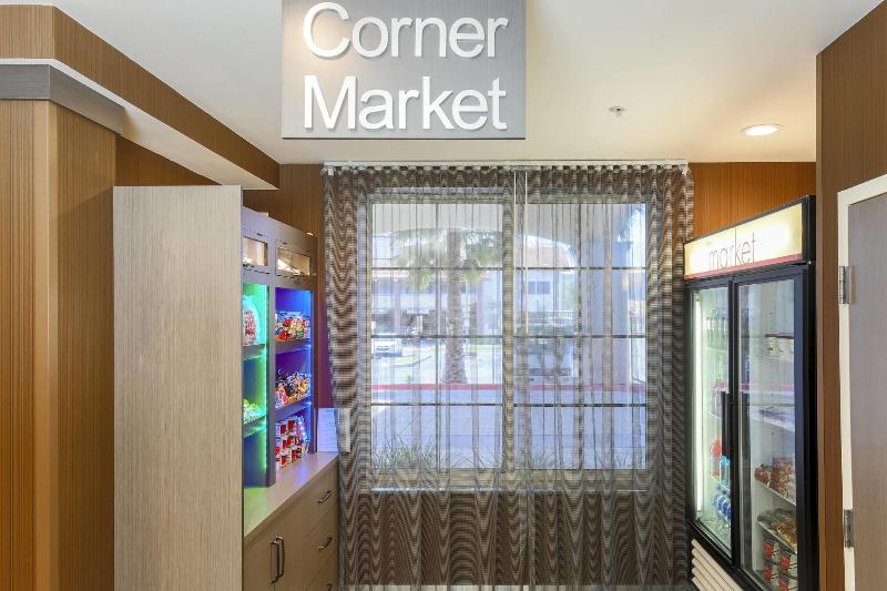 בית מלון כפרי Fairfield Inn & Suites Temecula