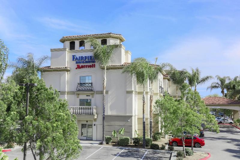 בית מלון כפרי Fairfield Inn & Suites Temecula