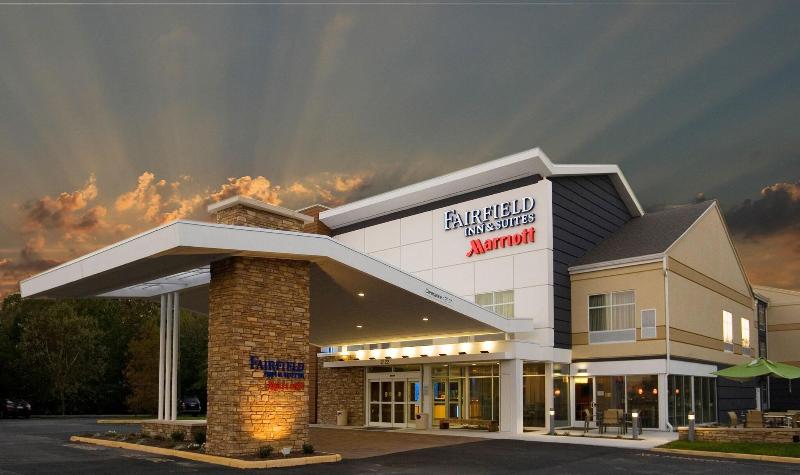 هتل Fairfield Inn & Suites By Marriott Chesapeake Suffolk