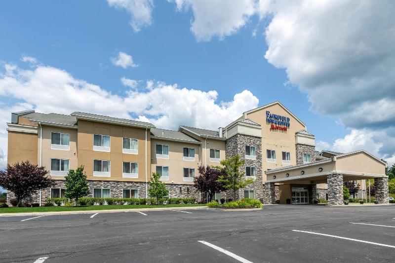 ホテル Fairfield Inn & Suites By Marriott Slippery Rock