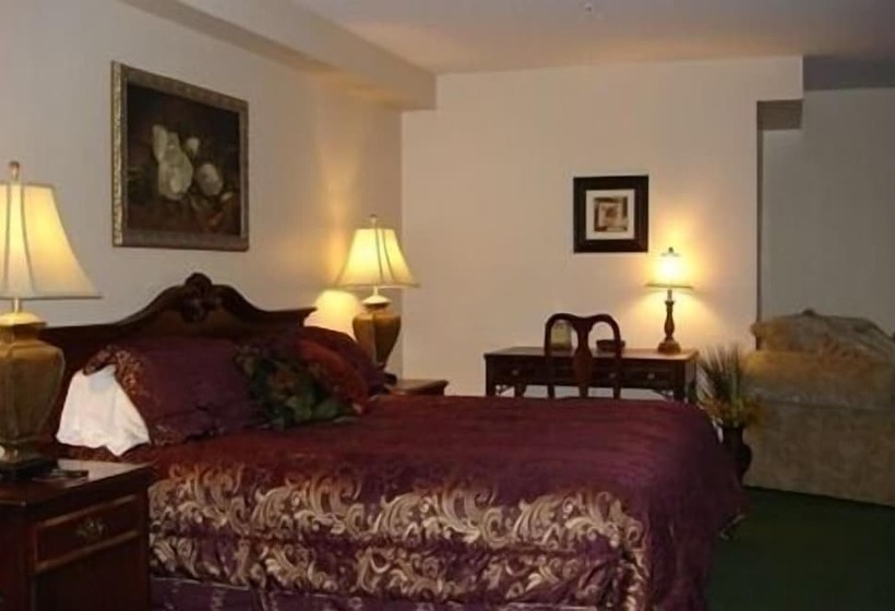 هتل Colonie Inn And Suites