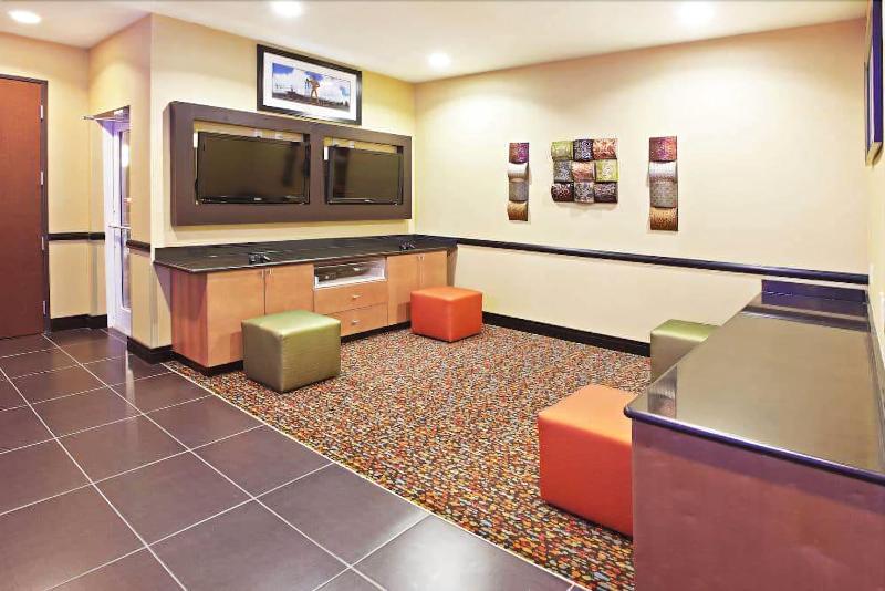 בית מלון כפרי La Quinta By Wyndham Tulsa   Catoosa