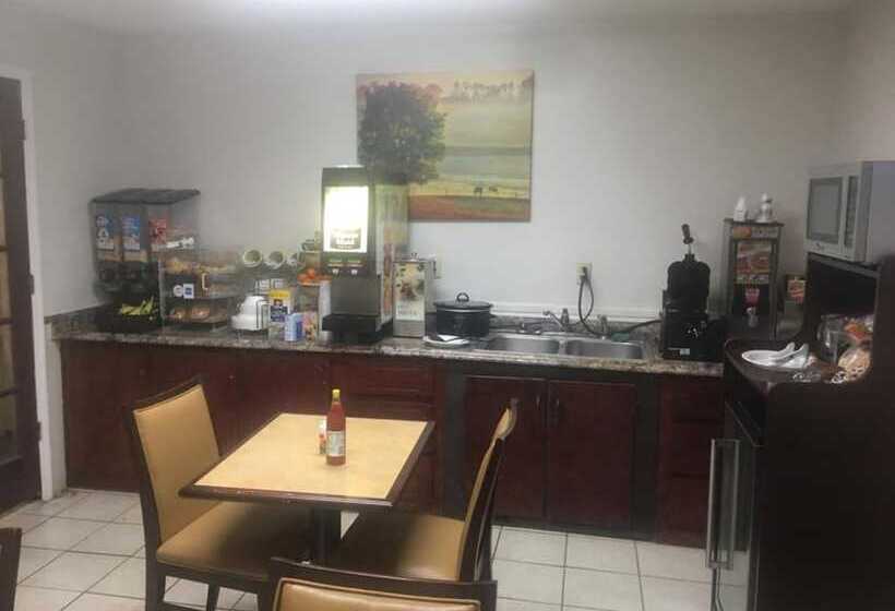 هتل Loyalty Inn Hawkinsville