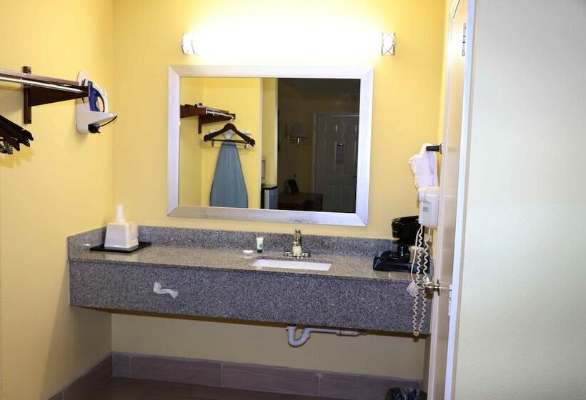 هتل Loyalty Inn Hawkinsville