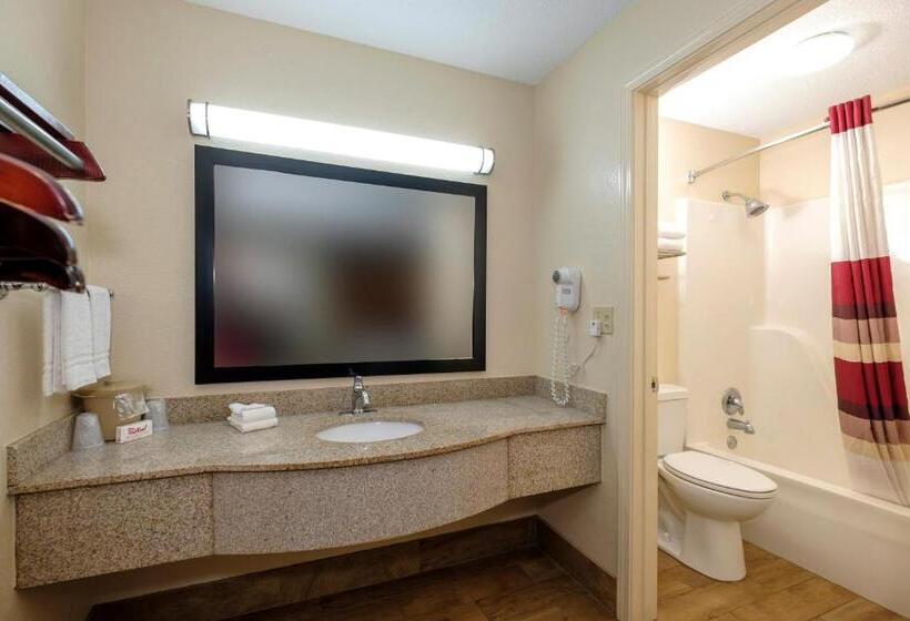 فندق Red Roof Inn Columbus, Ms