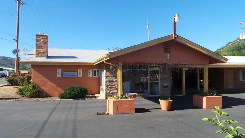 Hotel Relax Inn Yreka