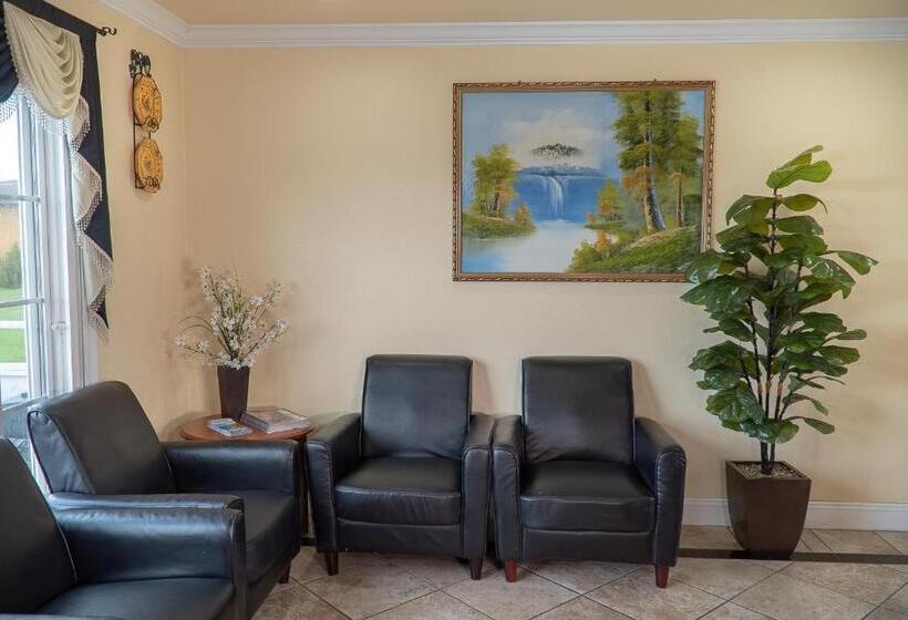 ホテル Sea Breeze Inn   San Simeon