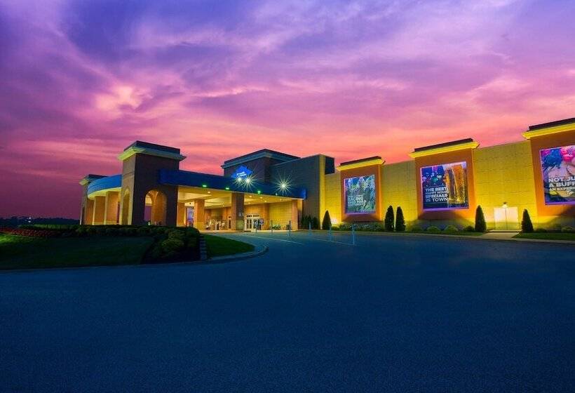 هتل Sheraton Erie Bayfront