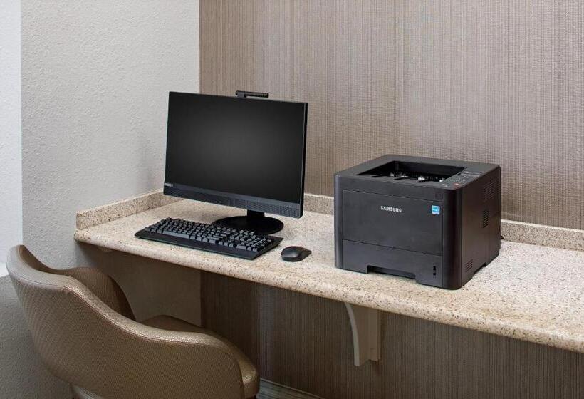 فندق Springhill Suites By Marriott Ardmore
