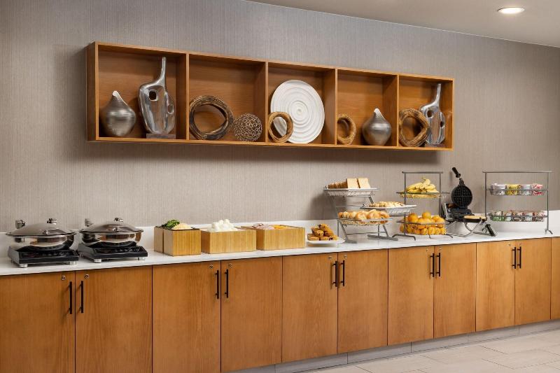 هتل Springhill Suites Fresno