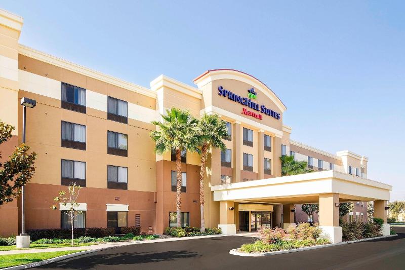 هتل Springhill Suites Fresno