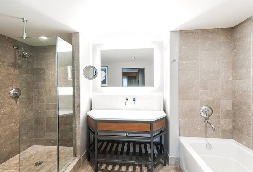 The Heathman Hotel Kirkland