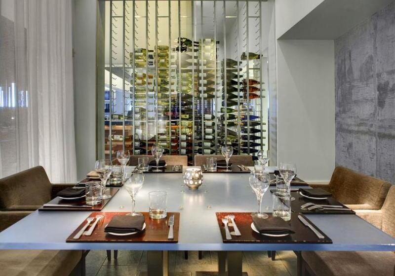 هتل Twelve Downtown, Autograph Collection