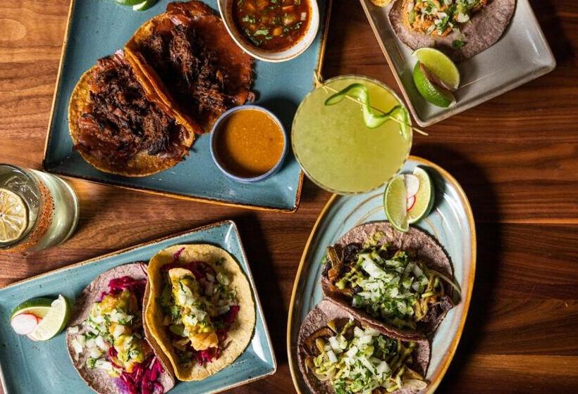 Ivy, A Luxury Collection Hotel, Minneapolis