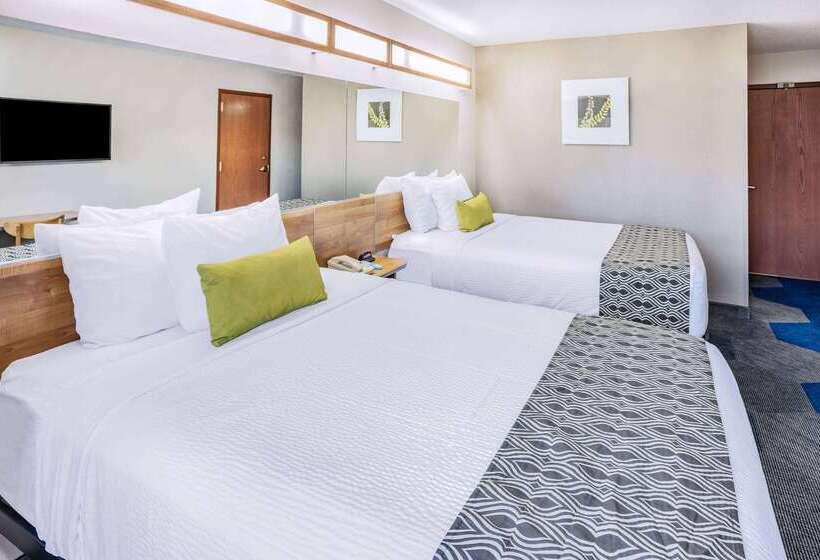 Microtel Inn & Suites By Wyndham Johnstown