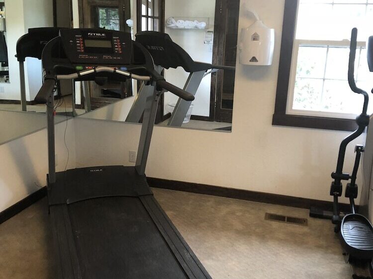 فندق على الطريق Auld Holland Inn