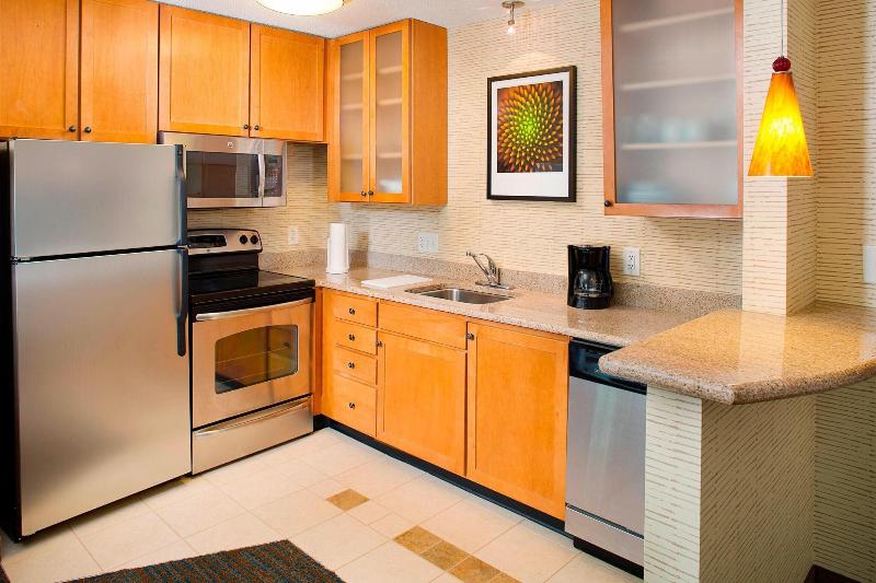 Residence Inn By Marriott Roanoke Airport