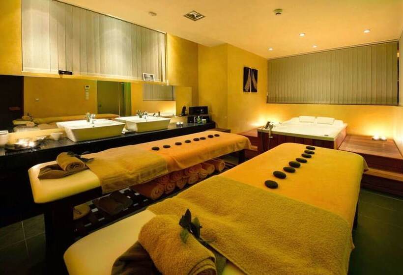 Royal Paradise Beach Resort & Spa