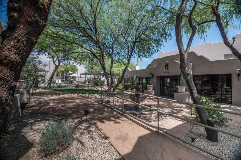Villas Of Cave Creek
