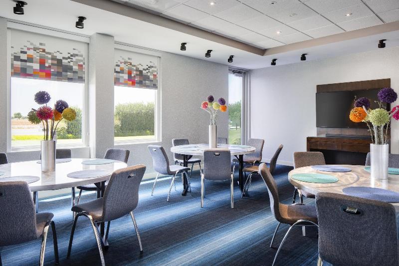 Aloft Hotel Plano
