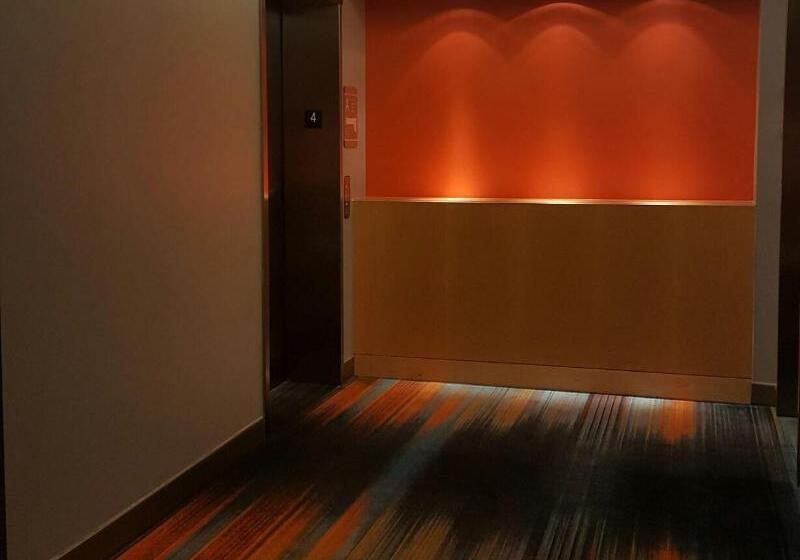 Aloft Hotel Plano