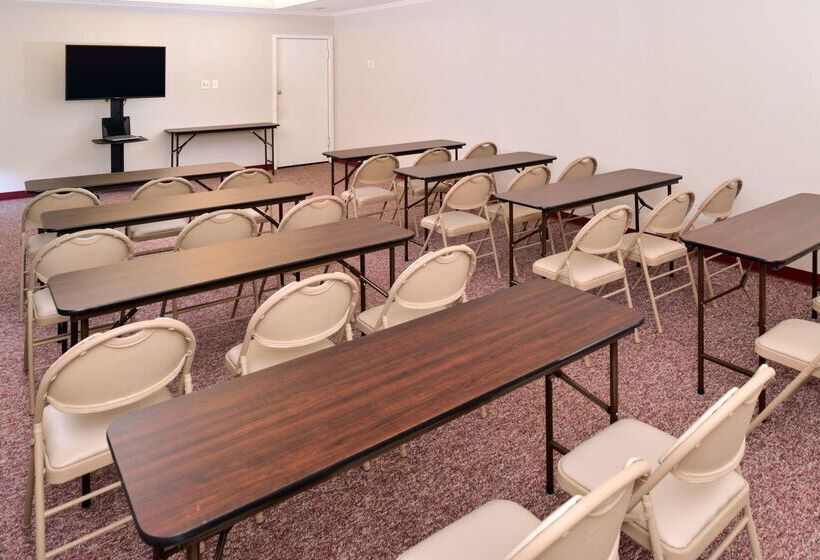 هتل Americas Best Value Inn Lubbock East