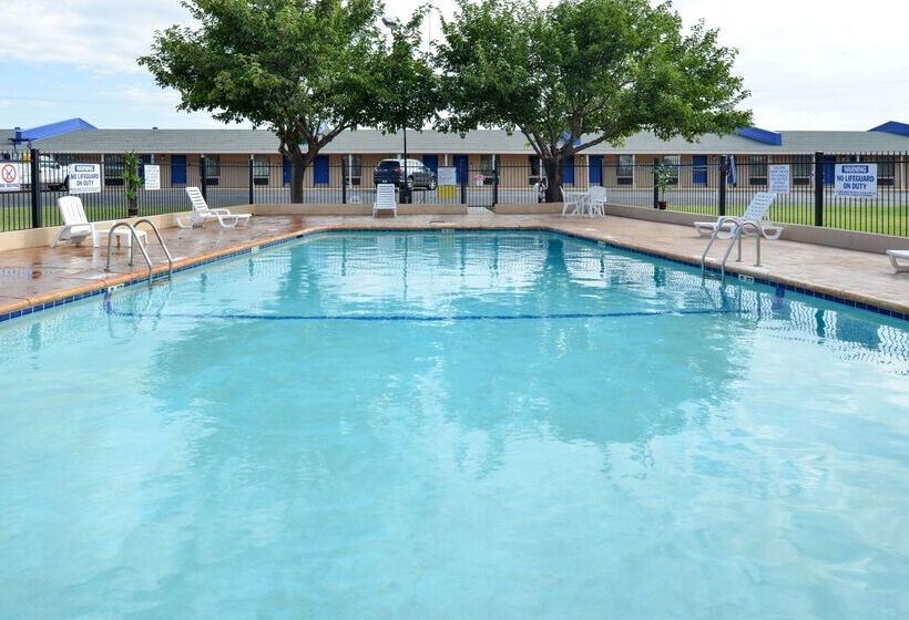 هتل Americas Best Value Inn Lubbock East