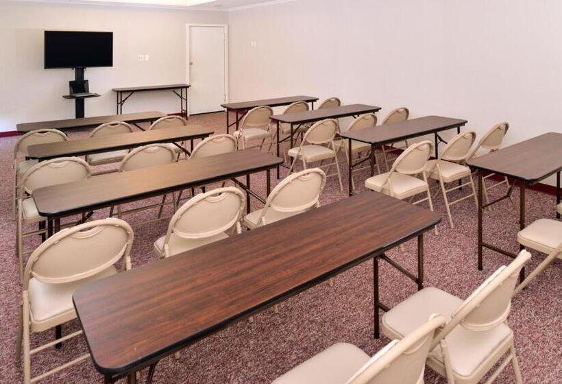 هتل Americas Best Value Inn Lubbock East