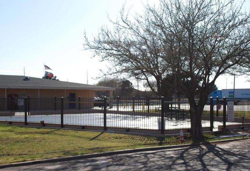 هتل Americas Best Value Inn Lubbock East