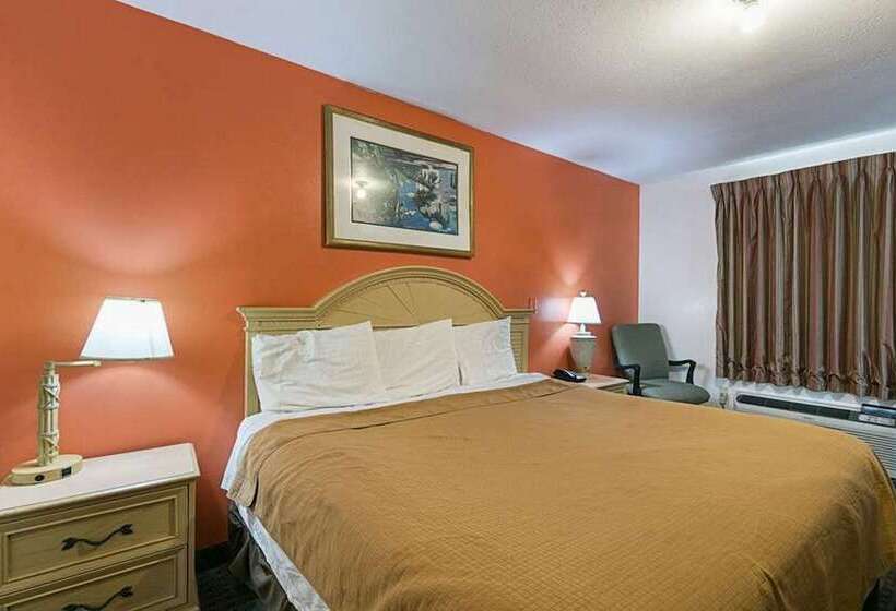 هتل Rodeway Inn & Suites