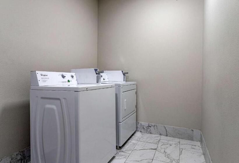 هتل Clarion Pointe Sulphur  Lake Charles