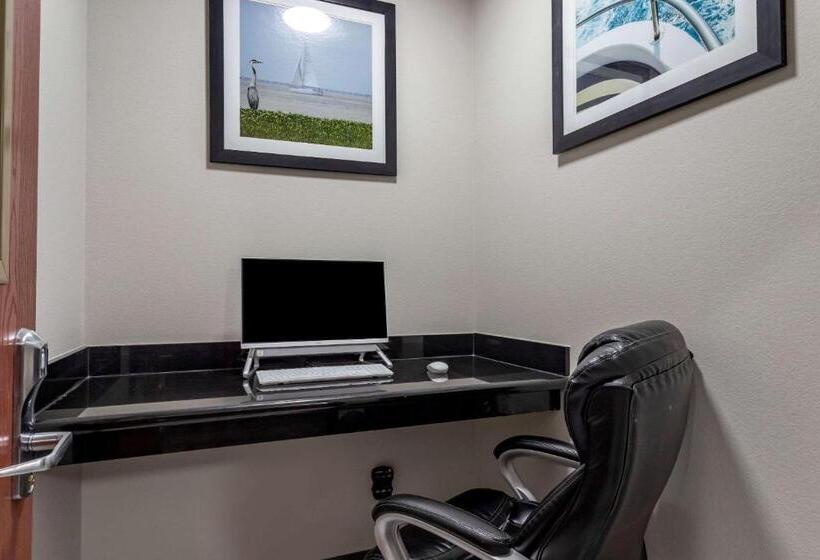 هتل Clarion Pointe Sulphur  Lake Charles