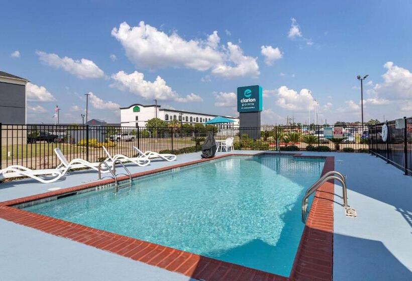 هتل Clarion Pointe Sulphur  Lake Charles