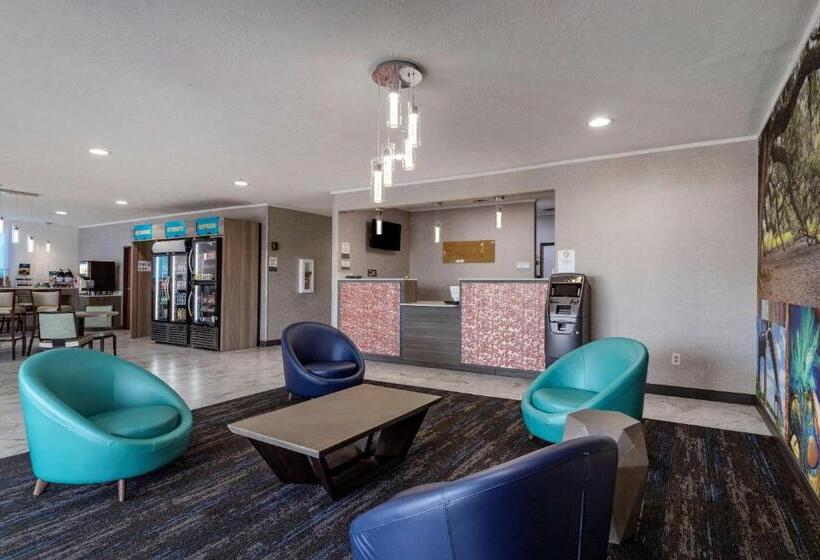 هتل Clarion Pointe Sulphur  Lake Charles