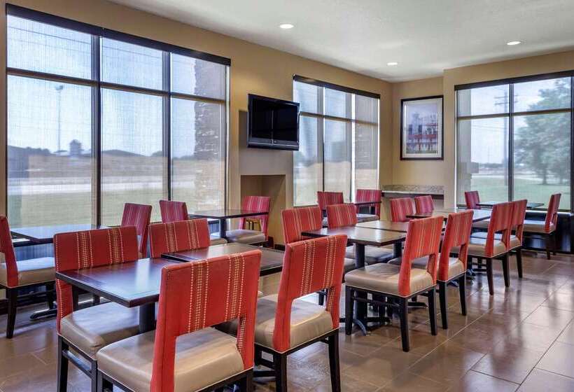 فندق Comfort Suites Jonesboro University Area