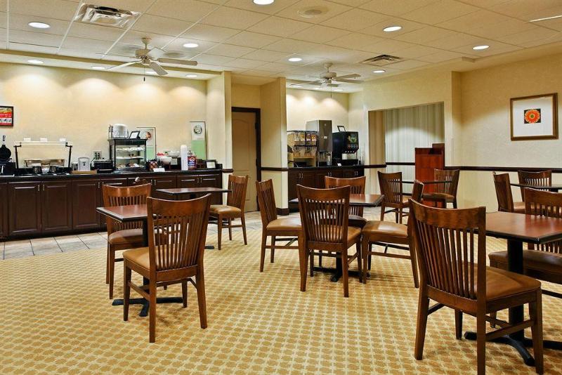 ホテル Country Inn & Suites By Radisson, Wilson, Nc
