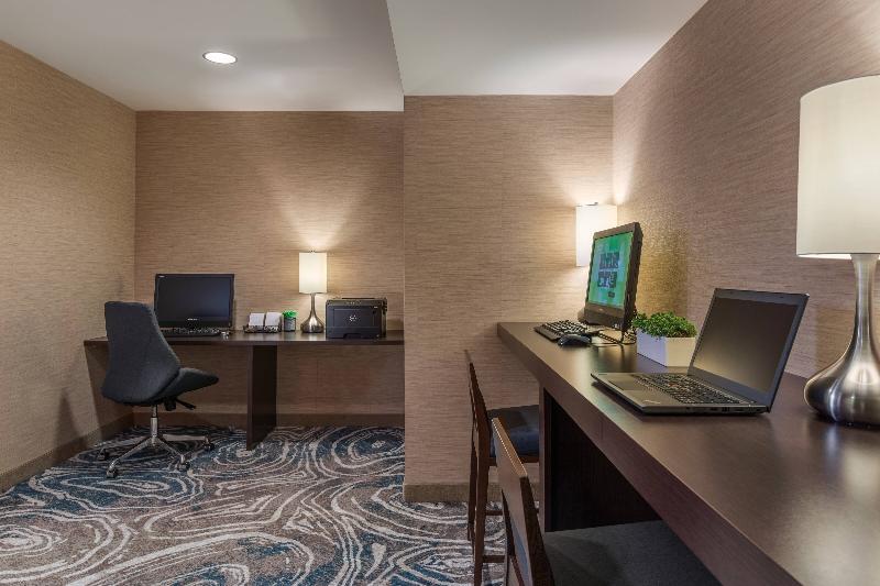 هتل Courtyard By Marriott Portland City Center