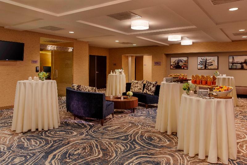 هتل Courtyard By Marriott Portland City Center