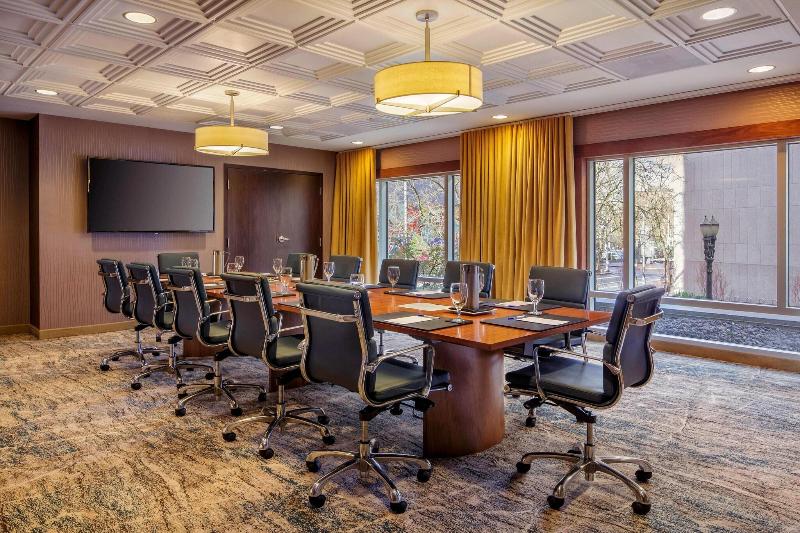 هتل Courtyard By Marriott Portland City Center