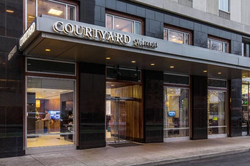 هتل Courtyard By Marriott Portland City Center