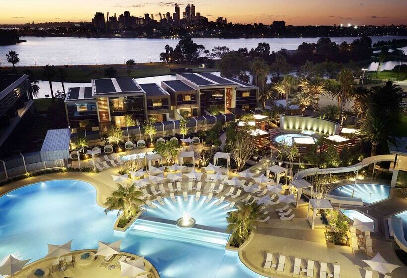 هتل Crown Metropol Perth