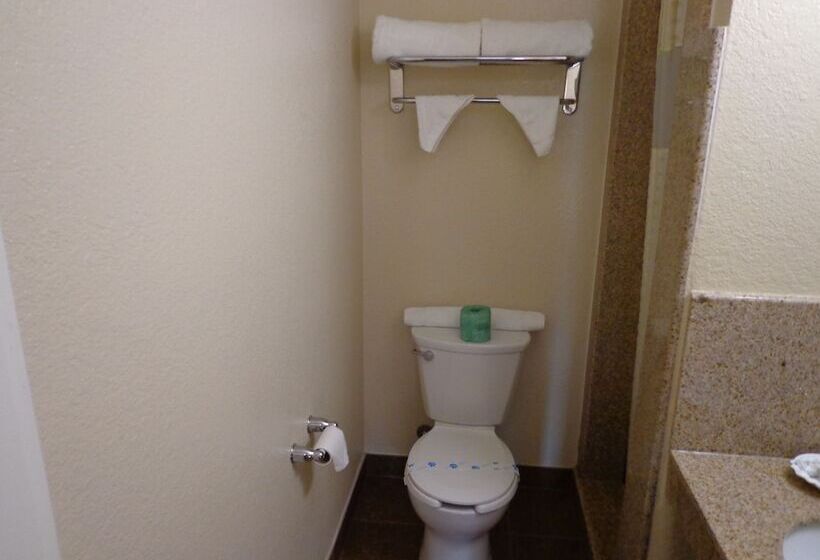 هتل Economy Inn Express Warren