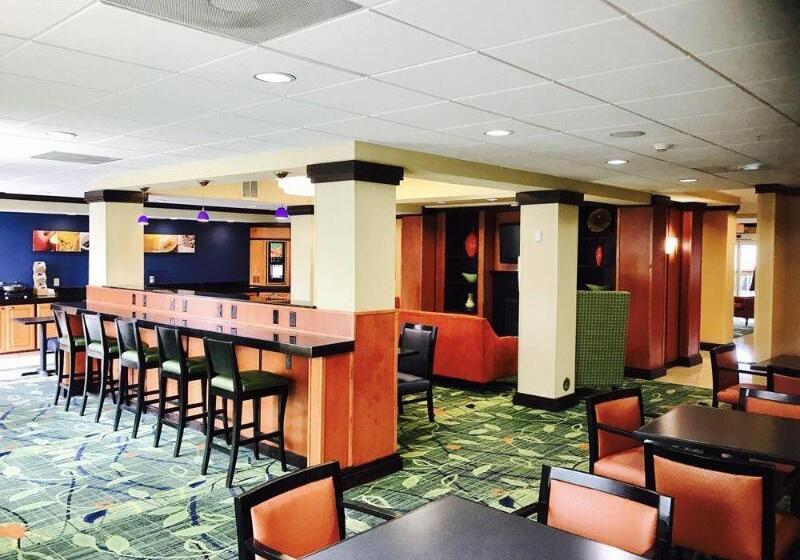 هتل Fairfield Inn & Suites Fresno Clovis