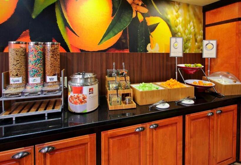 هتل Fairfield Inn & Suites Fresno Clovis