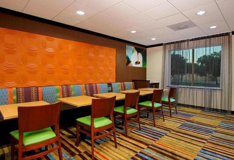 هتل Fairfield Inn & Suites Fresno Clovis
