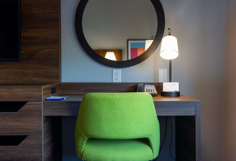 فندق Hampton Inn Elkhorn Lake Geneva Area